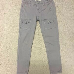 Joie cropped corduroy skinny pants in light grey.